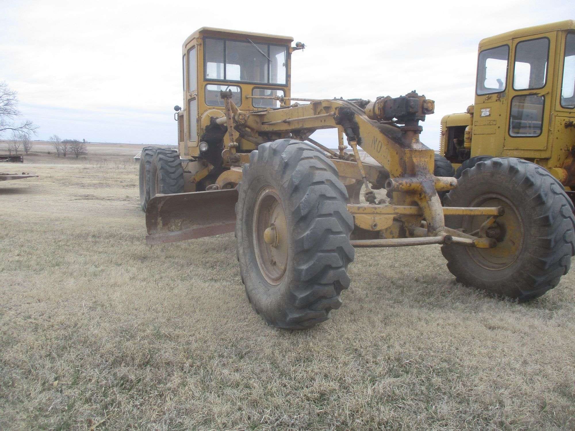 Caterpillar 12 Equipment Image0