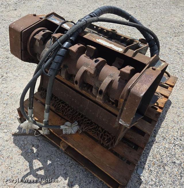 Image of Caterpillar HM208 equipment image 1