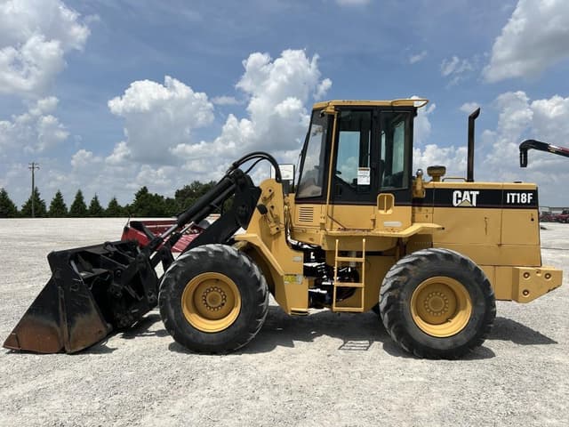 Image of Caterpillar IT18F equipment image 4