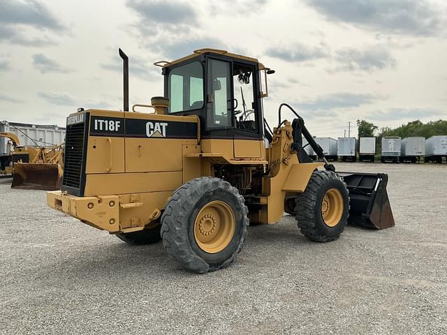 Image of Caterpillar IT18F equipment image 4