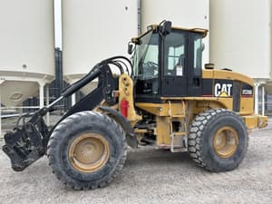 Caterpillar IT28G Image