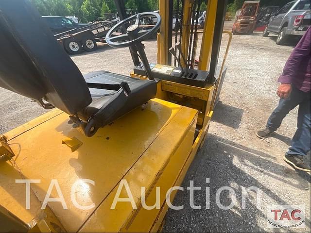 Image of Caterpillar MC30 equipment image 4
