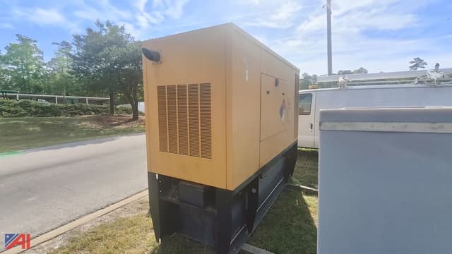 Image of Caterpillar D125P1 equipment image 2