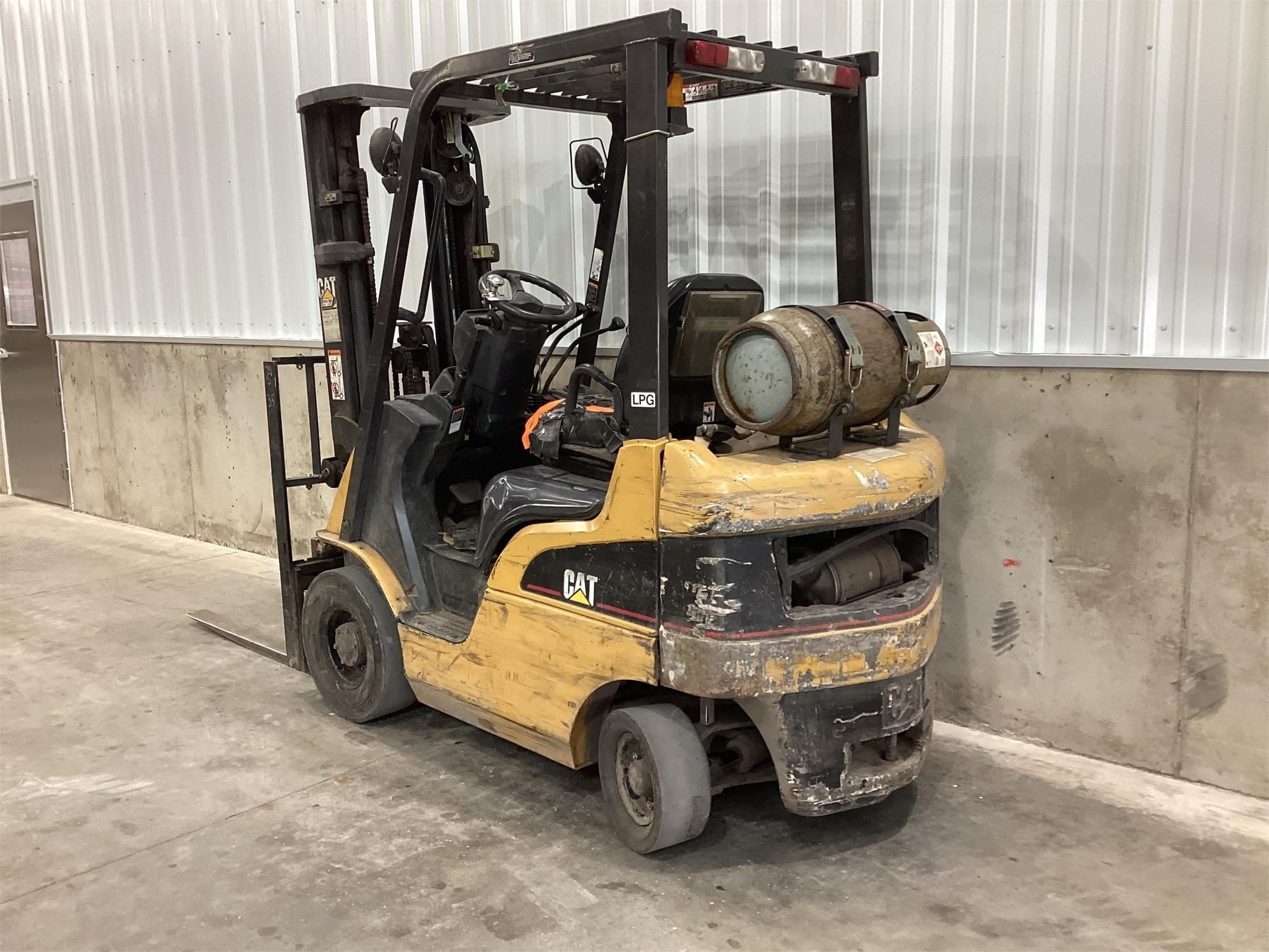 2004 Caterpillar P3000 Equipment Image0