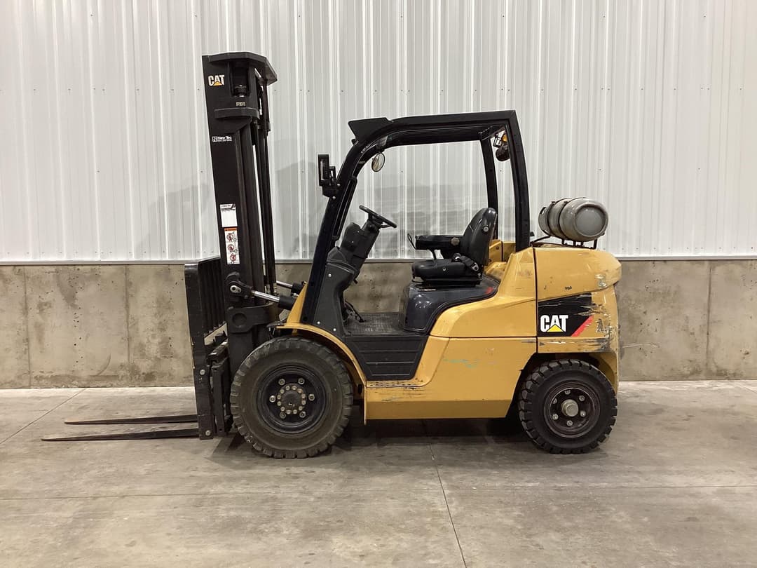 Image of Caterpillar P8000 Image 1