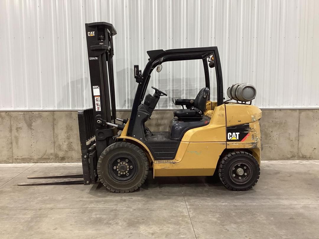 Image of Caterpillar P8000 Image 1