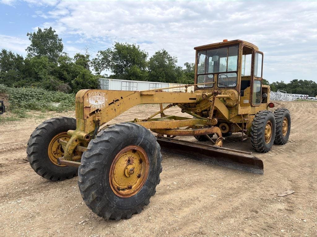 Caterpillar Undetermined Equipment Image0
