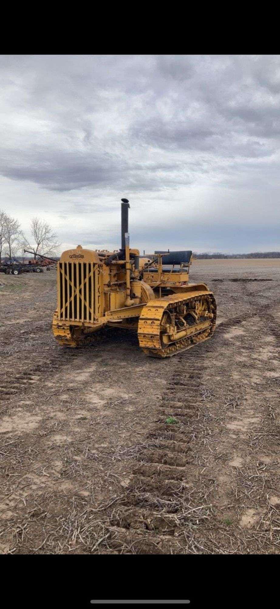 Main image Caterpillar Sixty
