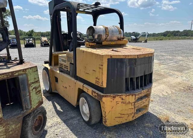 Image of Caterpillar T150D equipment image 4