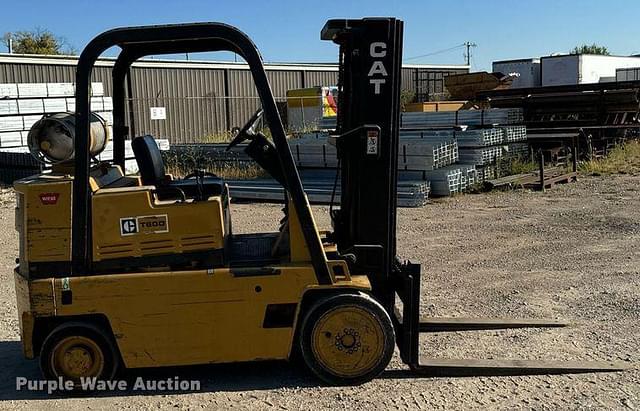 Image of Caterpillar T60D equipment image 3