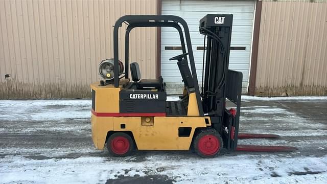 Image of Caterpillar TC60D equipment image 2