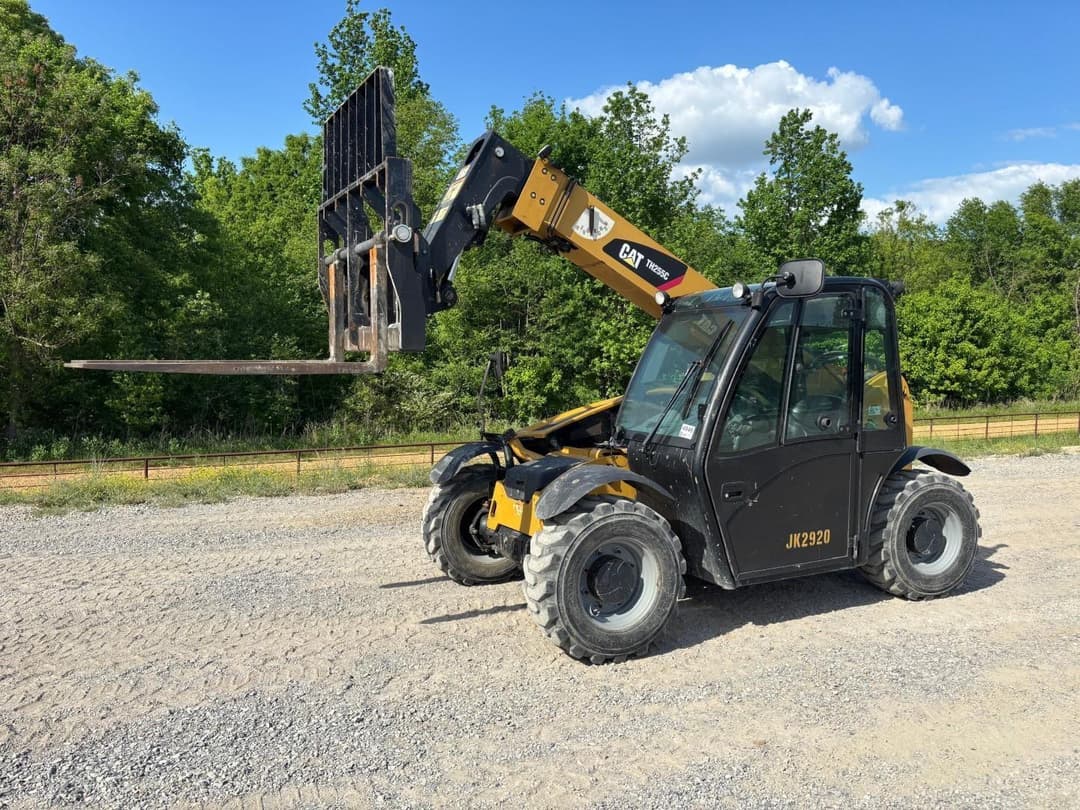 Image of Caterpillar TH255C Primary image