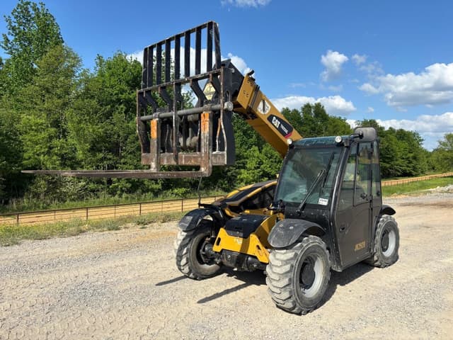 Image of Caterpillar TH255C equipment image 2