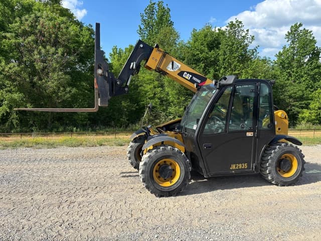 Image of Caterpillar TH255C equipment image 2