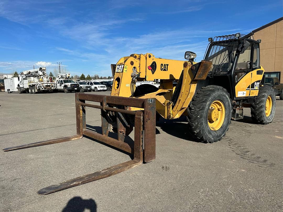 Image of Caterpillar TH460B Primary image