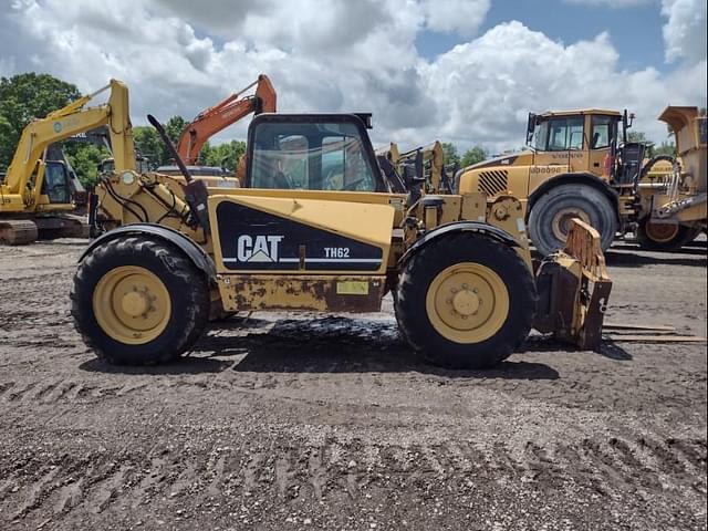 Image of Caterpillar TH62 equipment image 2