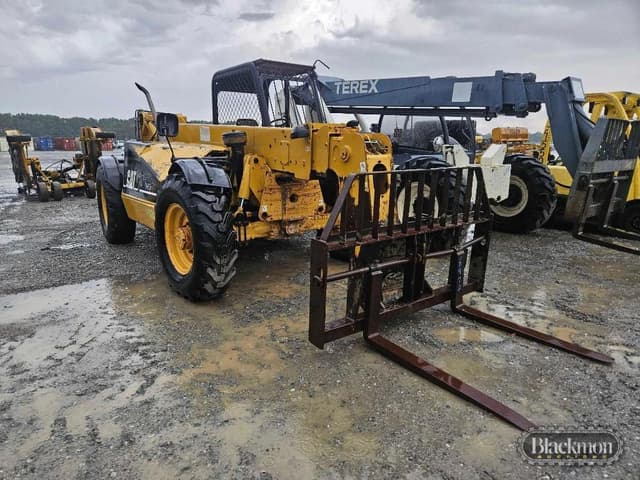 Image of Caterpillar TH63 equipment image 2