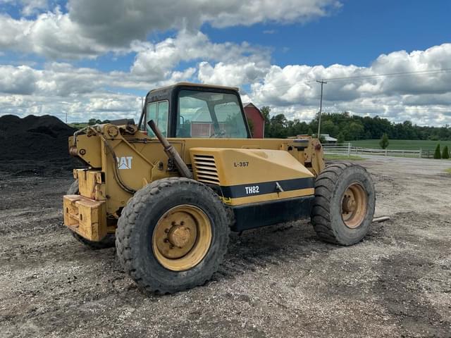 Image of Caterpillar TH82 equipment image 4