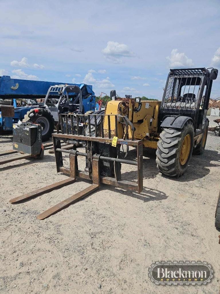 Caterpillar TH83 Equipment Image0