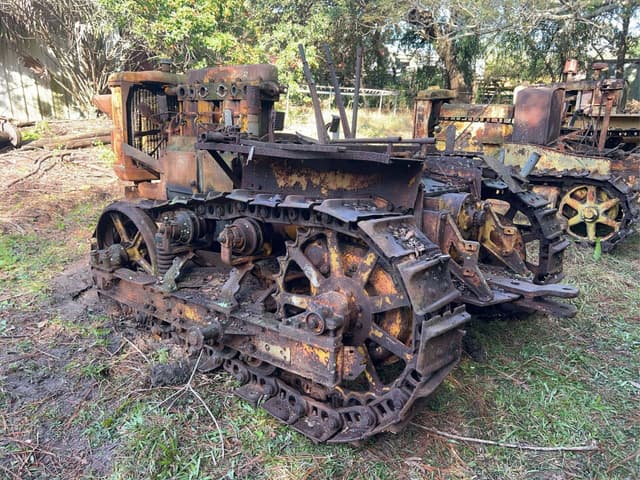 Image of Caterpillar Thirty equipment image 2