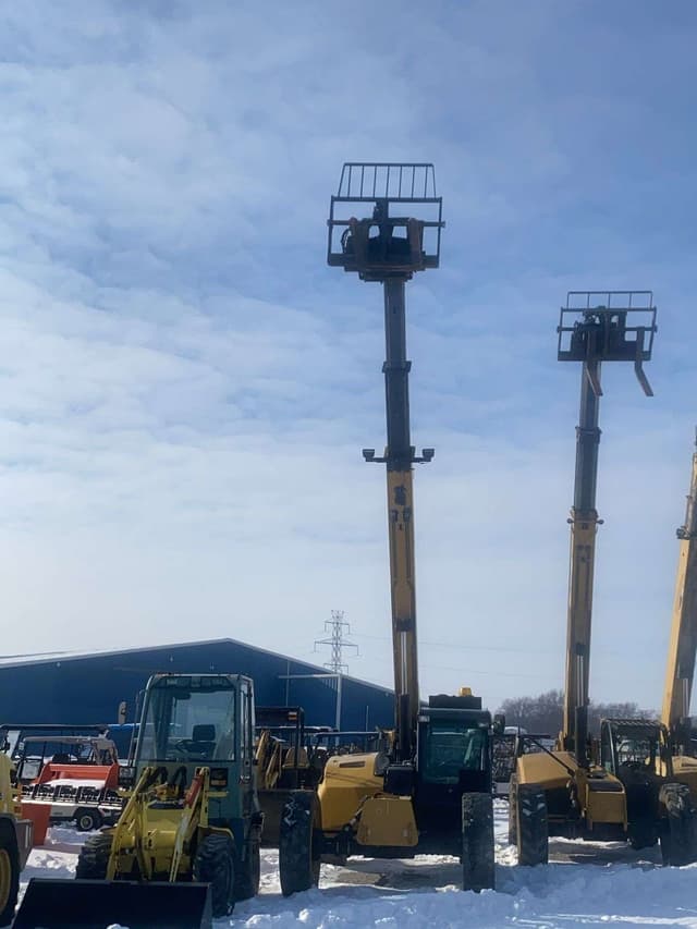 Image of Caterpillar TL642C equipment image 4