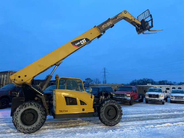 Image of Caterpillar TL943 equipment image 3