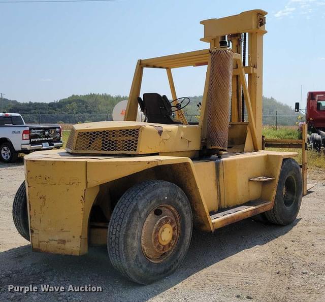 Image of Caterpillar V225 equipment image 4