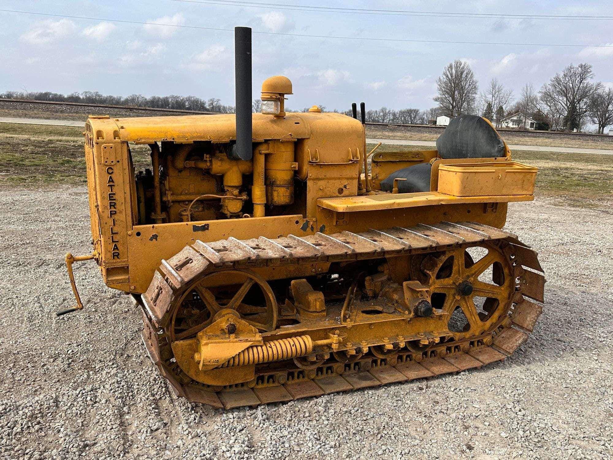 Main image Caterpillar Twenty-Two