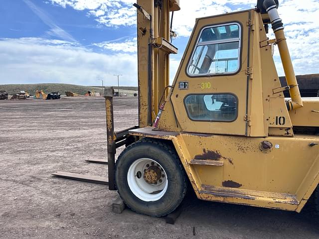 Image of Caterpillar V180 equipment image 3