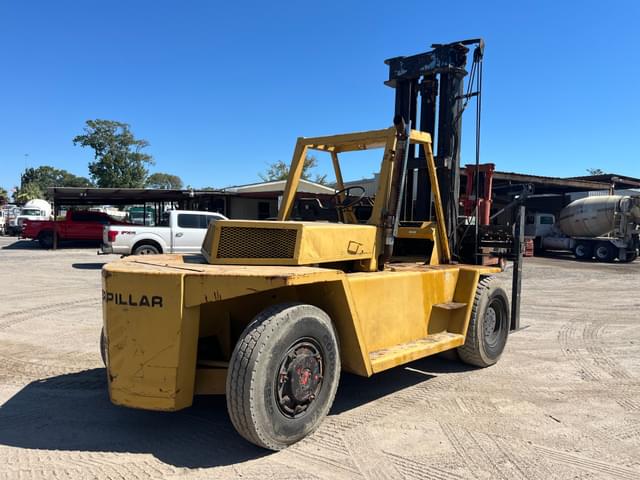 Image of Caterpillar V300B equipment image 4
