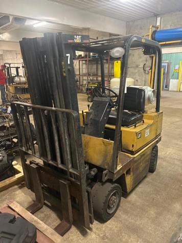 Main image Caterpillar V35D