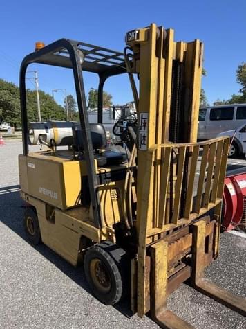 Main image Caterpillar V35D