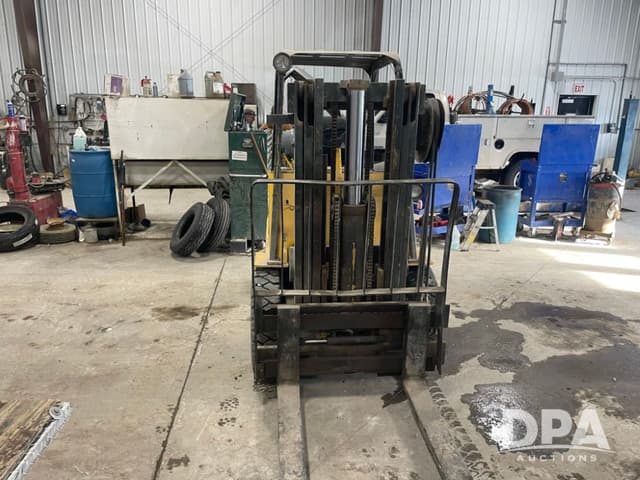 Image of Caterpillar V40C equipment image 4