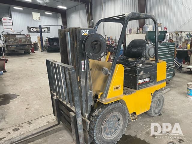 Image of Caterpillar V40C equipment image 2