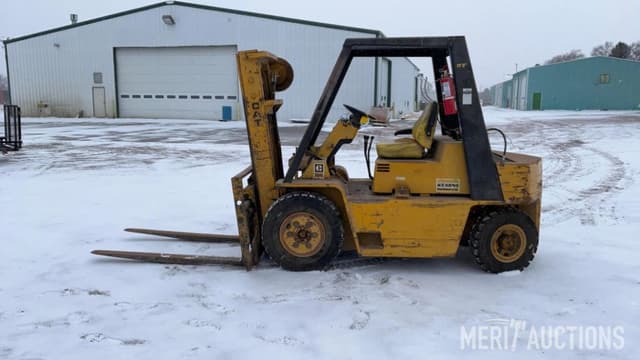 Image of Caterpillar V50 equipment image 1