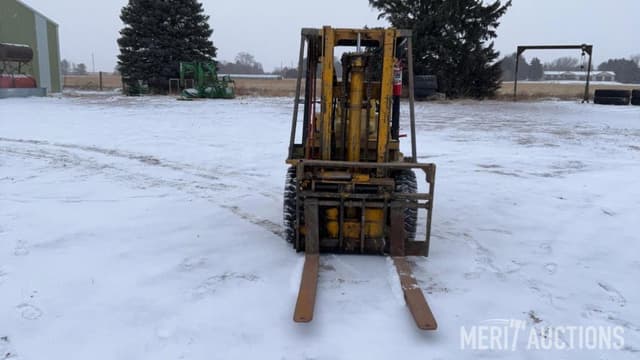 Image of Caterpillar V50 equipment image 4