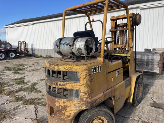 Image of Caterpillar V50B equipment image 2