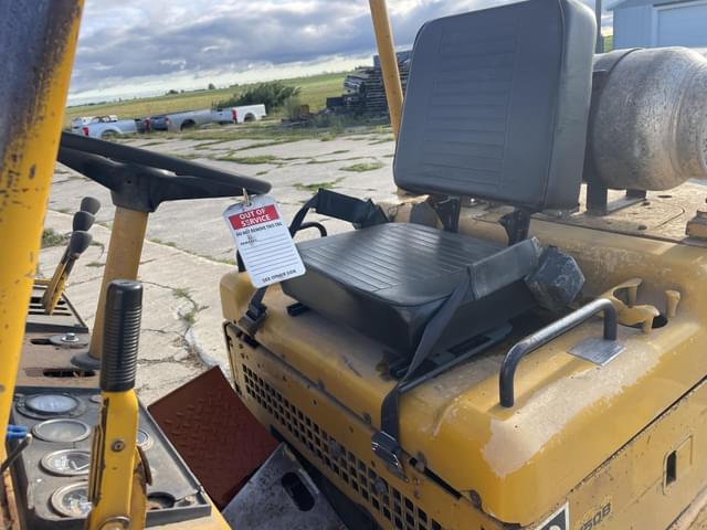 Image of Caterpillar V50B equipment image 4
