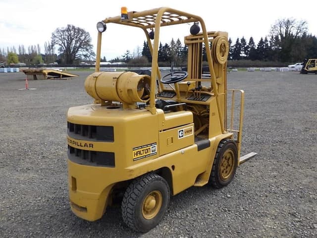 Image of Caterpillar V50B equipment image 4