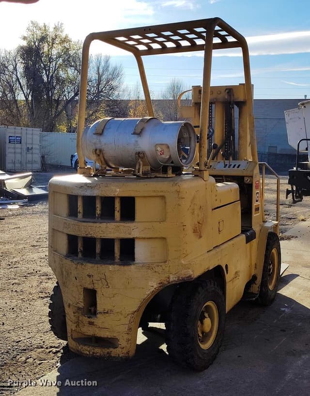 Image of Caterpillar V50B equipment image 4