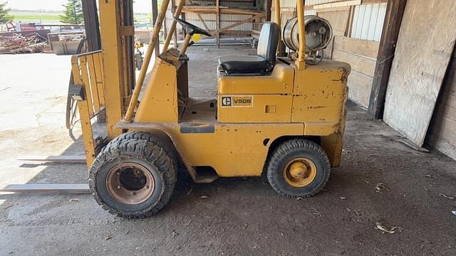 Image of Caterpillar V50B equipment image 2