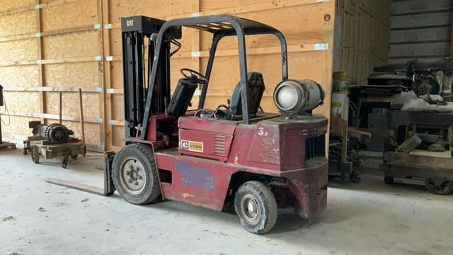 Image of Caterpillar V50D equipment image 2