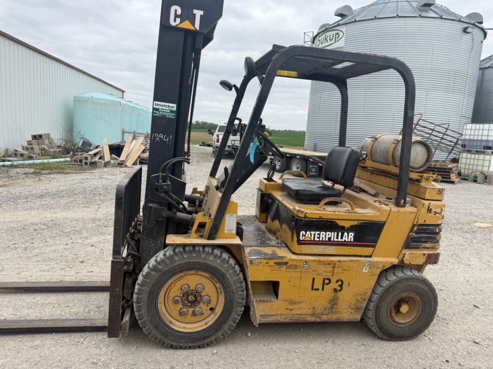 Caterpillar V50E Equipment Image0