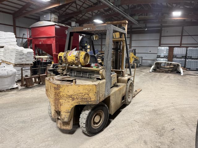 Image of Caterpillar V80C equipment image 4