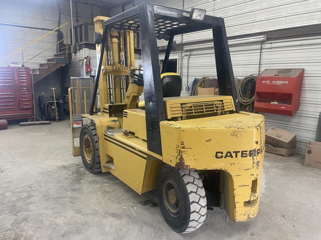 Image of Caterpillar V80C equipment image 1