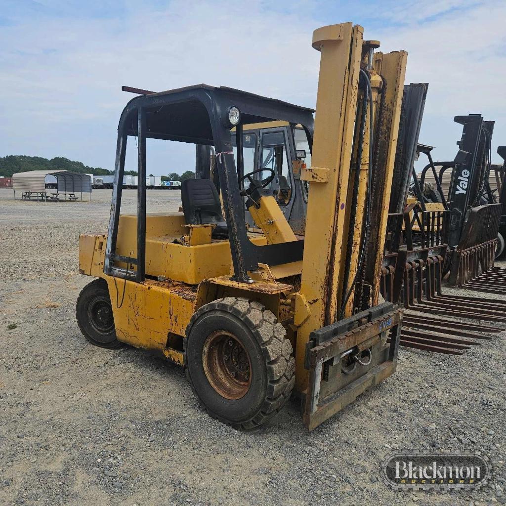 Image of Caterpillar V80D Image 1