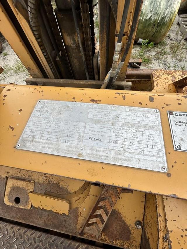 Image of Caterpillar V80D equipment image 4