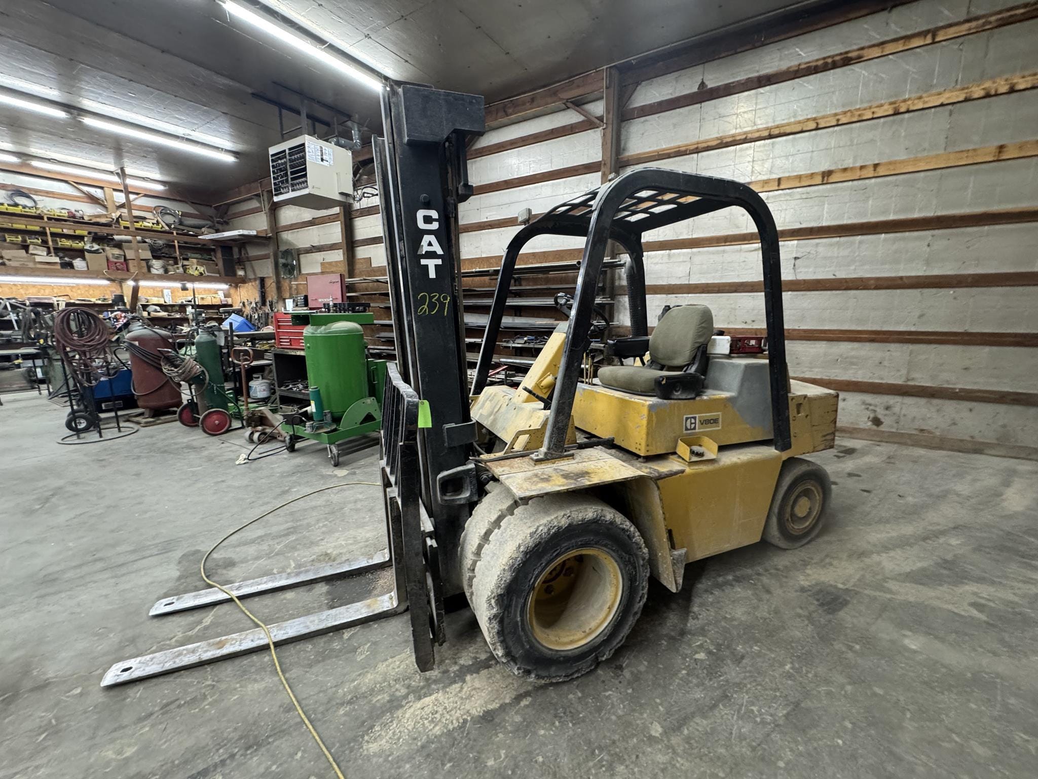 Main image Caterpillar V80E