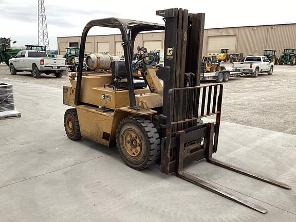Image of Caterpillar V80E equipment image 3