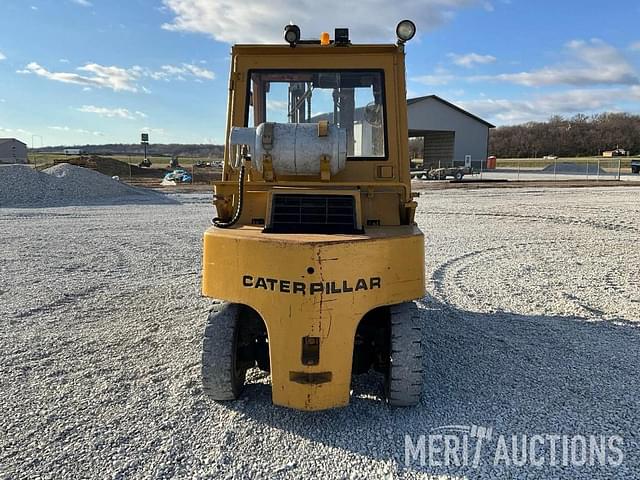 Image of Caterpillar V80E equipment image 3